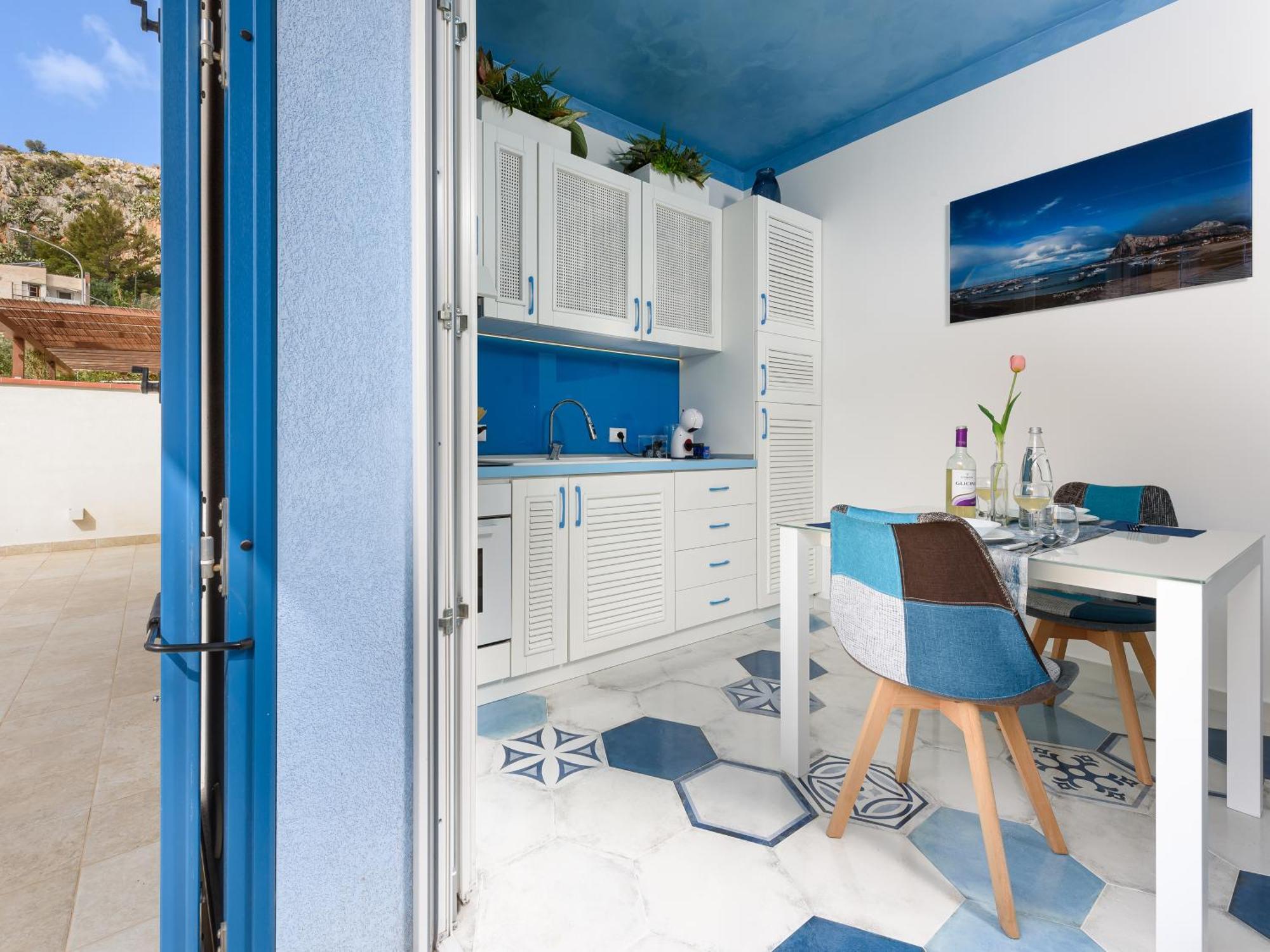 Il Faro E La Luna Beach Apartments サン・ヴィート・ロ・カーポ エクステリア 写真