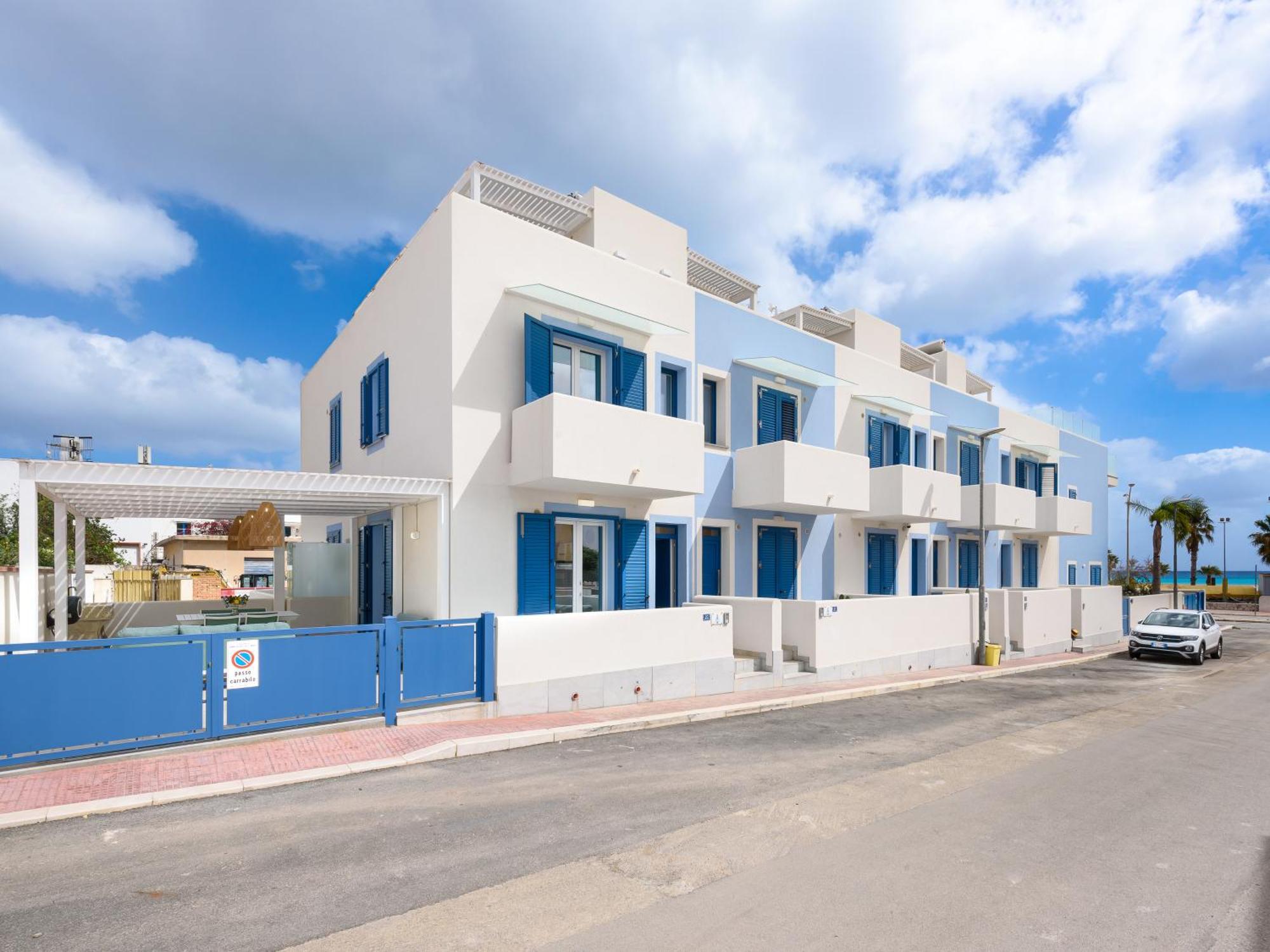 Il Faro E La Luna Beach Apartments サン・ヴィート・ロ・カーポ エクステリア 写真
