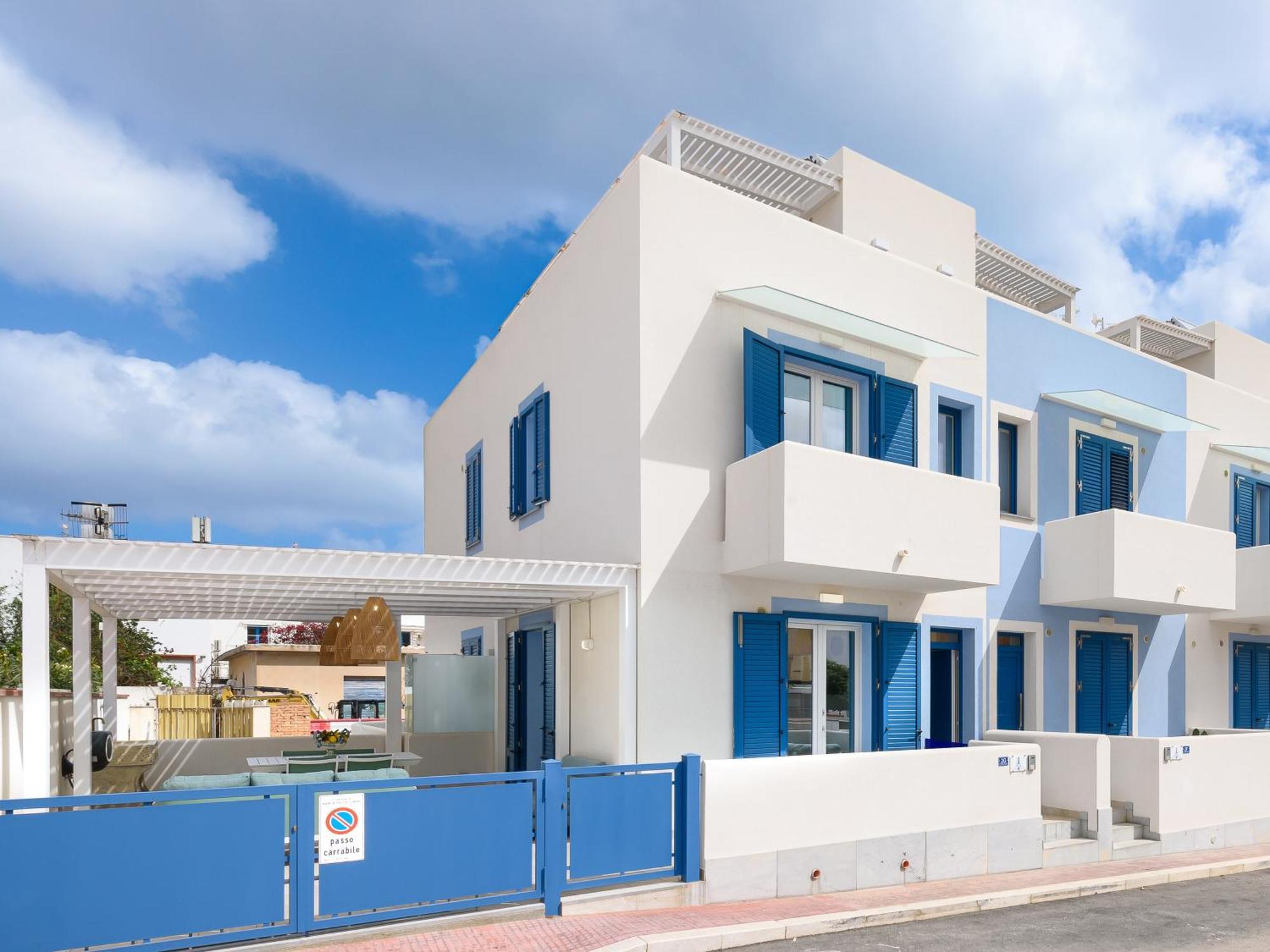 Il Faro E La Luna Beach Apartments サン・ヴィート・ロ・カーポ エクステリア 写真